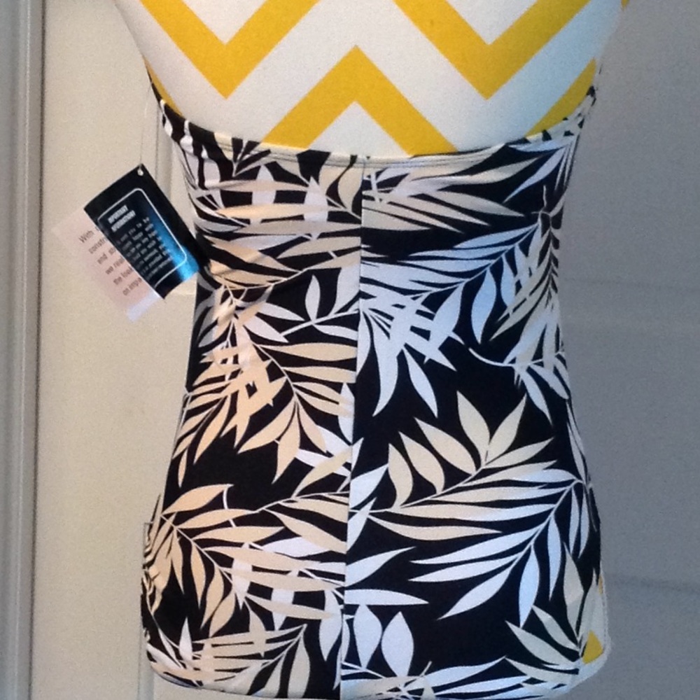 NWT One piece with matching cover all shirt. - Picture 2 of 8